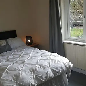  Apartment A Quiet Self-contained Flat Close To Exeter.
